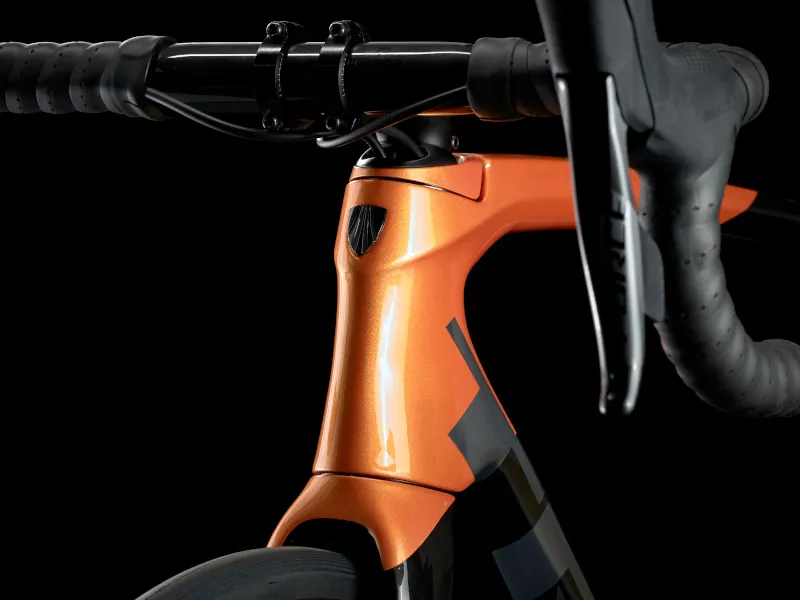 Trek Emonda SL 7 Disc eTap Road Bike in Black