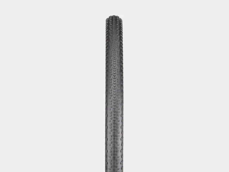 Bontrager Betasso RSL 700x42c TLR Gravel Tyre in Black/Tan-1