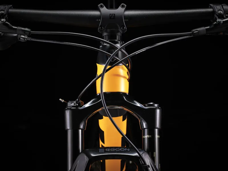 Trek Procaliber 9.6 29 Mountain Bike in Matte Marigold/Deep Smoke-7