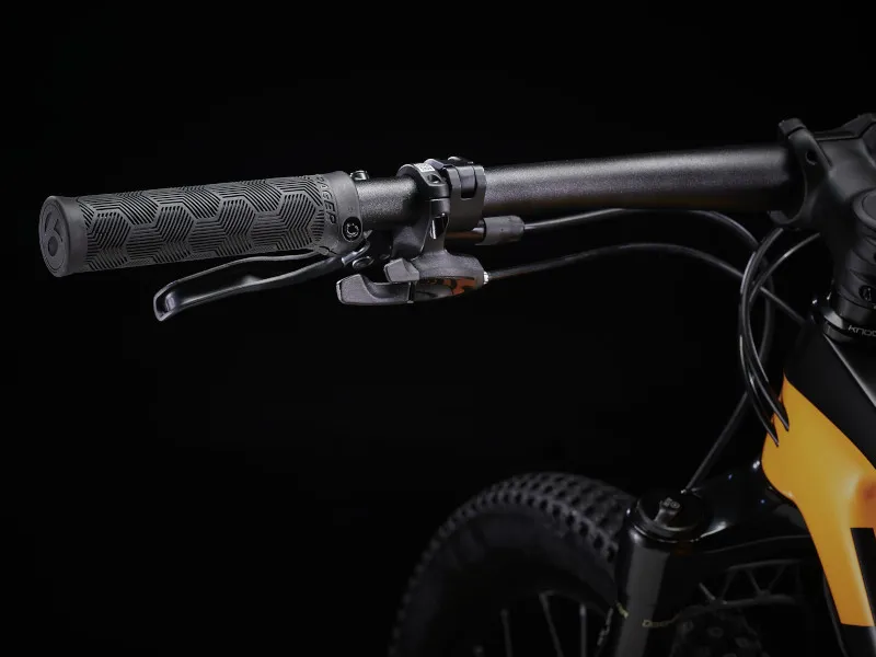 Trek Procaliber 9.6 29 Mountain Bike in Matte Marigold/Deep Smoke-8