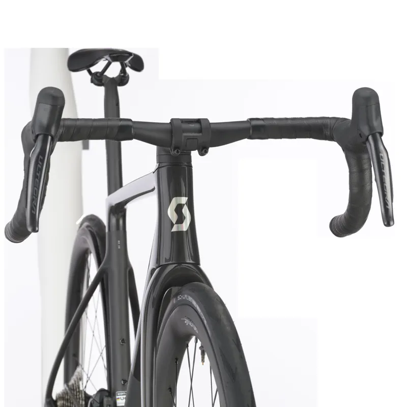 Scott Addict RC 20 Road Bike in Carbon Black-1