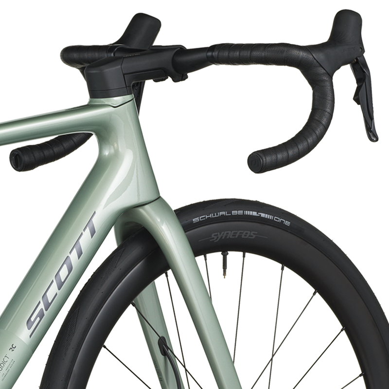 Scott Addict RC 20 Road Bike in Reseda Green-6