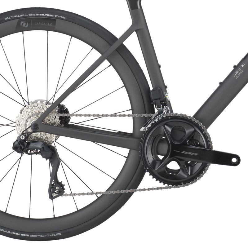 Scott Addict RC 30 Road Bike in Carbon Black-2