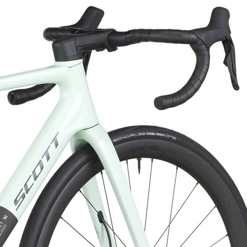Scott Addict RC 30 Road Bike in Frozen Green/Carbon Black-6