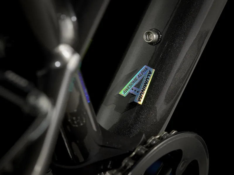 Trek Wahoo 26 Path Kids Bike in Dark Prismatic-4