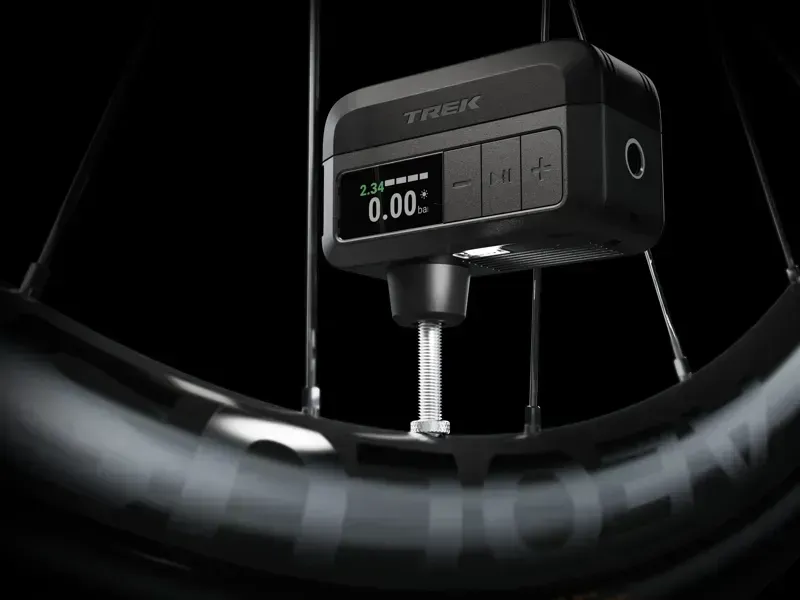 Trek E-Mini Electric Portable Pump in Black-5
