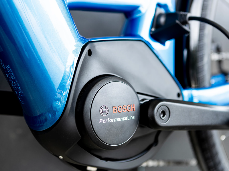 Trek Verve+ 3 Lowstep Hybrid Bike in Alpine Blue-4