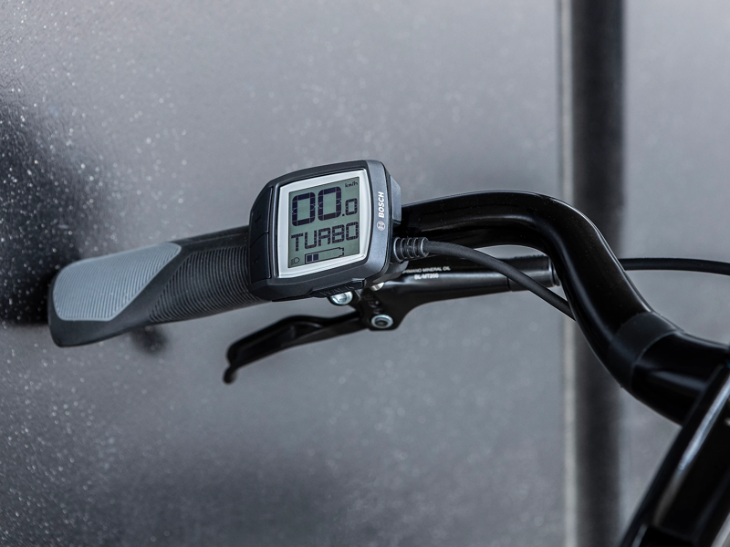 Trek Verve+ 3 Lowstep Hybrid Bike in Alpine Blue-9