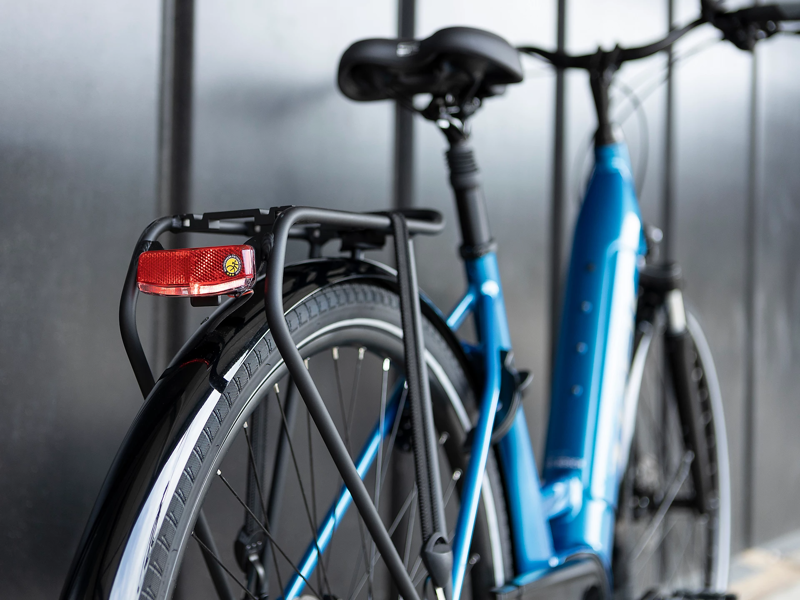 Trek Verve+ 3 Lowstep Hybrid Bike in Alpine Blue-3