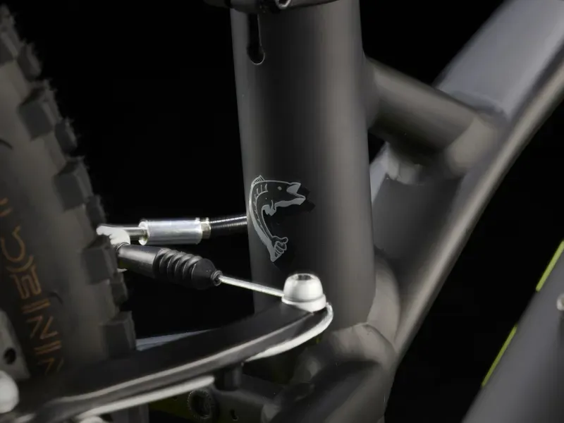 Trek Wahoo 20 Kids' Bike in Matte Trek Black-3